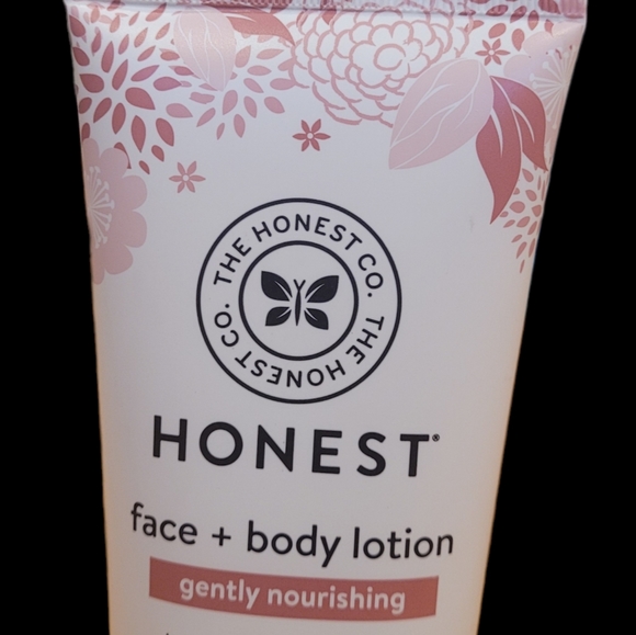 The Honest Co. Face + Body Lotion - Picture 2 of 8